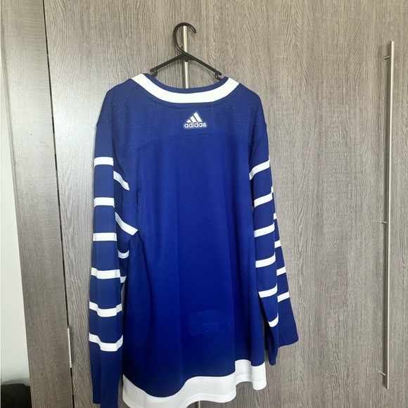 ❗️Toronto Maple Leafs Jersey Size 50 (M)❗️ - Picture 3 of 3